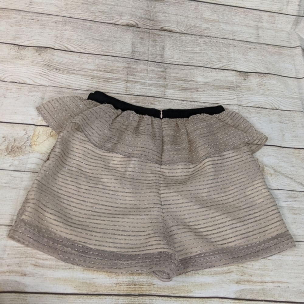 NWT BCBGeneration ruffle shorts 8